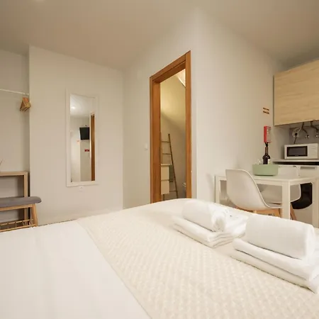 Apartment Garden House By Hosty *