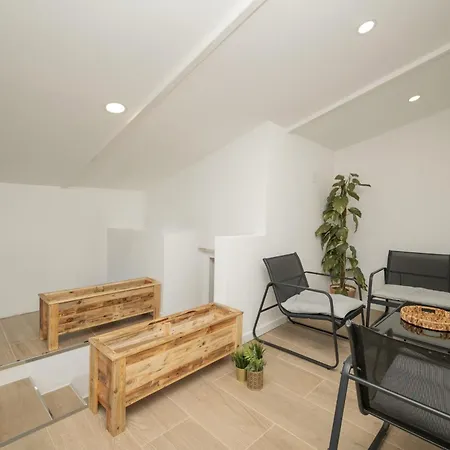 Apartament Garden House By Hosty