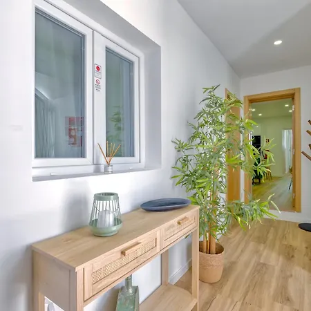 Apartment Garden House By Hosty *