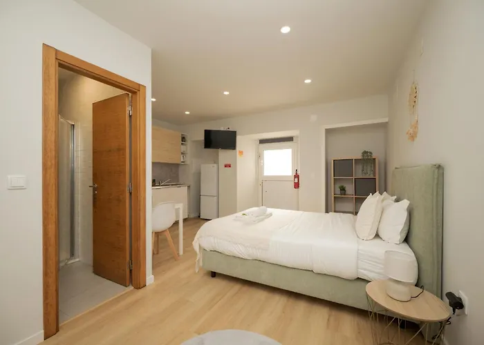 Garden House By Hosty Sacavém